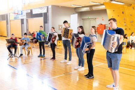 PIVKA DRŽAVNO TEKMOVANJE MLADIH ČEBELARJEV 11.5.2024 - Valter Leban-0937 (Small)